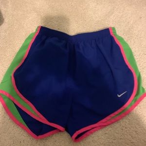 nike tempo dri fit running short pink and blue